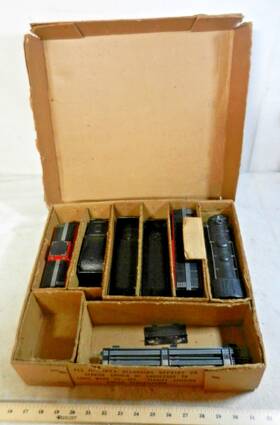 25234 Marx Electric Train Set #25234 - 999 Engine With 3/16ths Metal Cars Ob C