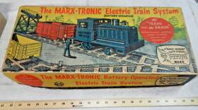 2893 Marx Marx-tronic Electric Train System Set #2893 - Runs Has Man Barrels Etc