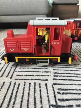 Playmobil 3065271 Model Railroad Starter Set G Gauge Analog Locomotive Cars Track
