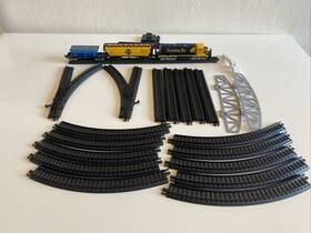 Railroadn 093577082258 New Ray Union Pacific Ftnft Scale Model Train Set Battery Operated Die Cast