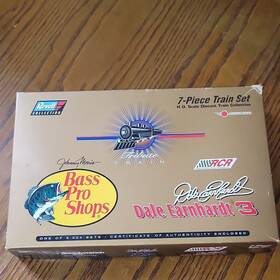 Rc649816019-1 Revell Collection Dale Earnhardt Bass Pro Shops Ho Diecast 7-piece Train Set