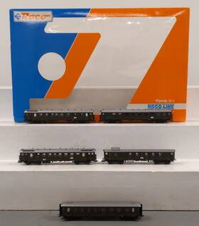43032 Roco German Reichsbahn Ho Gauge Electric Train Set- No Loco And Tracks Ex