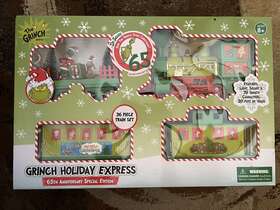 Sku478312 Ruz Dr Seuss Grinch Holiday Express 36 Pc Train Set 65th Anniversary Special Edition