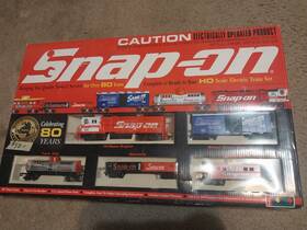 Snap-on 19367 Snap-on Ho Scale Electric Train Set 80th Anniversary Limited Edition