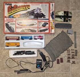 1261 Tyco 7419 Vintage Ho Scale Chattanooga Steam Locomotive With Cars Track Power Pack Parts