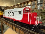 Lionel 2533955 - Legacy GP35 Diesel Locomotive "soo Line" #727 Custom Run. Fixed Price $604.99.