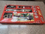 Fast Lane 18PC Battery Operated Continental Express Train Set With Track 2002. Fixed Price $9.95.