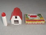 Plasticville O/s Barn Kit 1601 100 Boxed Ts. Fixed Price $8.99.