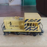 Vintage Lionel 8670 Chessie Switcher. Fixed Price $79.00.