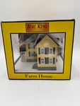 Mth Rail King Gauge 30-90332 Farm House Yellow W/ Shutters New Box. Fixed Price $89.90.