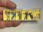 105 Railroad Steeplejacks Climbing Ho Scale Preiser Painted Figures. Fixed Price $14.99.