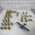 Wwi Us Infantry, 7004, 1:72 Scale, Model Figure Kit Lot Of 42. Fixed Price $19.00.