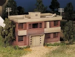 Bachmann 45980 O Scale Plasticville Usa Apartment Building Kit. Fixed Price $28.99.