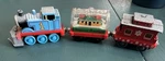Learning Curve Thomas & Friends Wooden Train Set Tracks Holiday Cars 2000. Fixed Price $24.00.