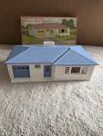 Vintage Plasticville Ranch House 1603 100 With Original Box. Fixed Price $8.00.