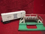 Lionel 3472 Operating Milk Car W/platform And Cans. Fixed Price $19.50.