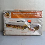 Ho Scale Bachmann Plasticville Siesta Motel With Swimming Pool Kit Vintage New. Fixed Price $65.00.