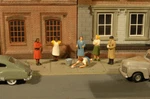 Bachmann Scale Sidewalk People Figures - Pieces 33167 Nib New. Fixed Price $13.76.