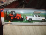 2019 New-ray Kubota R630 Wheel Loader W/chevrolet Silverado Crew Cab/trailer Nib. Fixed Price $21.95.