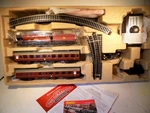 Hornby Scale Hogwarts Castle Set New Engine Dcc (2 Cars) Pwr Pack Track. Fixed Price $259.99.