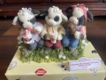 Enesco Mary Moos Dairy Queen Cow Figurine 101487 Scream You Love Ice. Fixed Price $54.95.