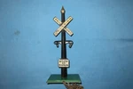 American Flyer Pre-war Gauge #2206 Highway Flashing Signal For Parts. Fixed Price $17.95.
