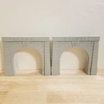 1984 Lionel Trains 6-2113 Set Of Two Tunnel Portals. Fixed Price $24.99.
