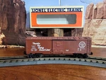 Lionel Gauge Atlantic Coast Line Single-door Boxcar. Fixed Price $37.00.