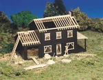 Scale Bachmann 45191 Plasticville Classic House Under Construction Kit. Fixed Price $25.60.