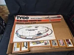 Vtg 1970S Tyco Ho Scale Action Freight Electric Train Set Santa Fe Railroad. Fixed Price $175.00.