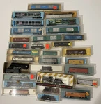 Scale Train Lot Locomotives Cars Atlas Life Like Minitrix Of 30+. Fixed Price $329.99.