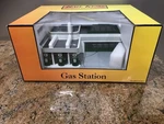 Mth Rail King Sinclair Operating Gas Station 30-9101. Fixed Price $70.00.