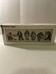 Ho Preiser 65331 Accessories Construction Figures 1:43 New In Box. Fixed Price $25.87.