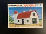 Vintage Bachmann Plasticville Usa Barn #1851-180 O-s With Animals. Fixed Price $19.99.