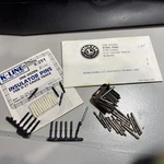 Lot Pins For 0-27 Train Tracks, Insulator, Steel, Free Ship With Other Order. Fixed Price $15.99.