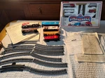 Bachmann 50-4306 Scale Highballer Santa Fe F9 Diesel Set & Ho Extra Trains. Fixed Price $80.00.