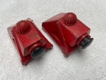 Set Of (2) Postwar Lionel 260 Bumpers - Wide Feet Tested Work Great. Fixed Price $18.99.
