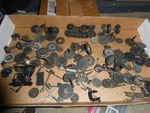 Big Lot Of Vintage O27 Lionel Loco Geared Wheels Axles Freight & More. Fixed Price $99.00.