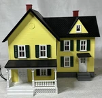 Rail King By Mth Model Train Yellow Farm House With Green Shutters 30-9007. Fixed Price $32.00.
