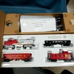 Bachmann Santa Fe Flyer Ho Scale Ready To Run #00647 Train Set. Fixed Price $54.99.