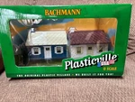 Bachmann #45313 "o" Scale Plasticville Cape Cod Houses 2 Pk New Original Box. Fixed Price $22.95.