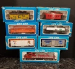 Life-like Ho Scale Santa Engine Train Set Lot Of 7 Toys Us. Fixed Price $64.98.
