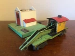 Lionel Scale Pt No 145-17 Gateman House &american Flyer Crane Car 425 As Is. Fixed Price $49.99.