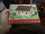 Plasticville Or O/027-GAUGE 1502 89 Cape Cod House Missing Piece Roof. Fixed Price $15.00.