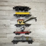 Lionel Postwar Gauge Freight Car Lot 3652 2620 2660 2755 Crane Searchlight. Fixed Price $101.98.
