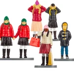 Lionel 2130120 Window Shopping Children Figures (set Of 6). Fixed Price $28.75.