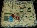 Tyco Lifelike Ho Gauge Toy Train Accsories Billboards Street Searchlight Wire. Fixed Price $24.99.