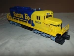 Lionel 8873 Santa Fe Lighted Non Power Dummy Diesel - Missing Rear Step. Fixed Price $70.00.