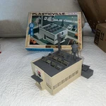 Vintage Plasticville Ho Scale Factory Mfg Co Kit Roof Missing Box 2801 149. Fixed Price $15.00.