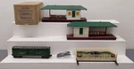 Lionel Vintage Assorted Platforms & Stations: 256, 3356 Ex. Fixed Price $76.49.